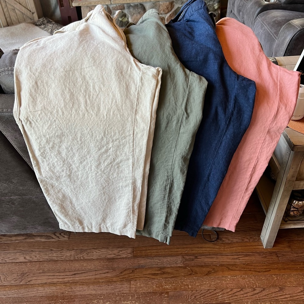 Liz Claiborne capris